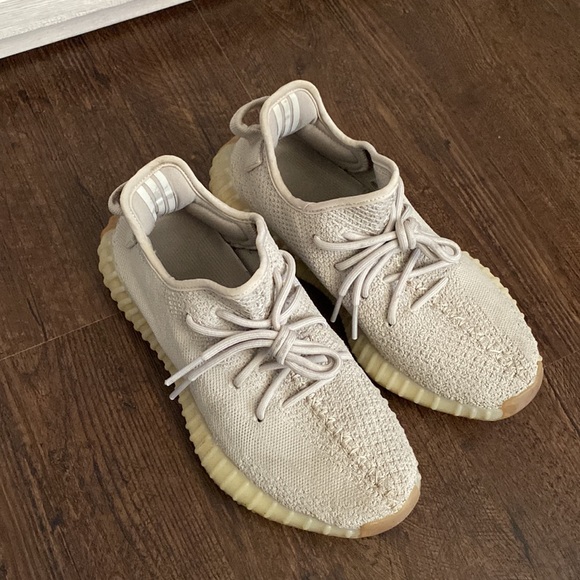 Yeezy Boost 350 V2 in Sesame - Picture 7 of 11